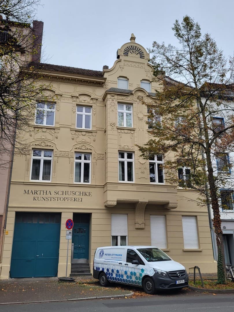 Heute: Im Jugendstil mit hohen Decken leben!!!! Nahe Bilk S und Düsseldorf Arcaden
