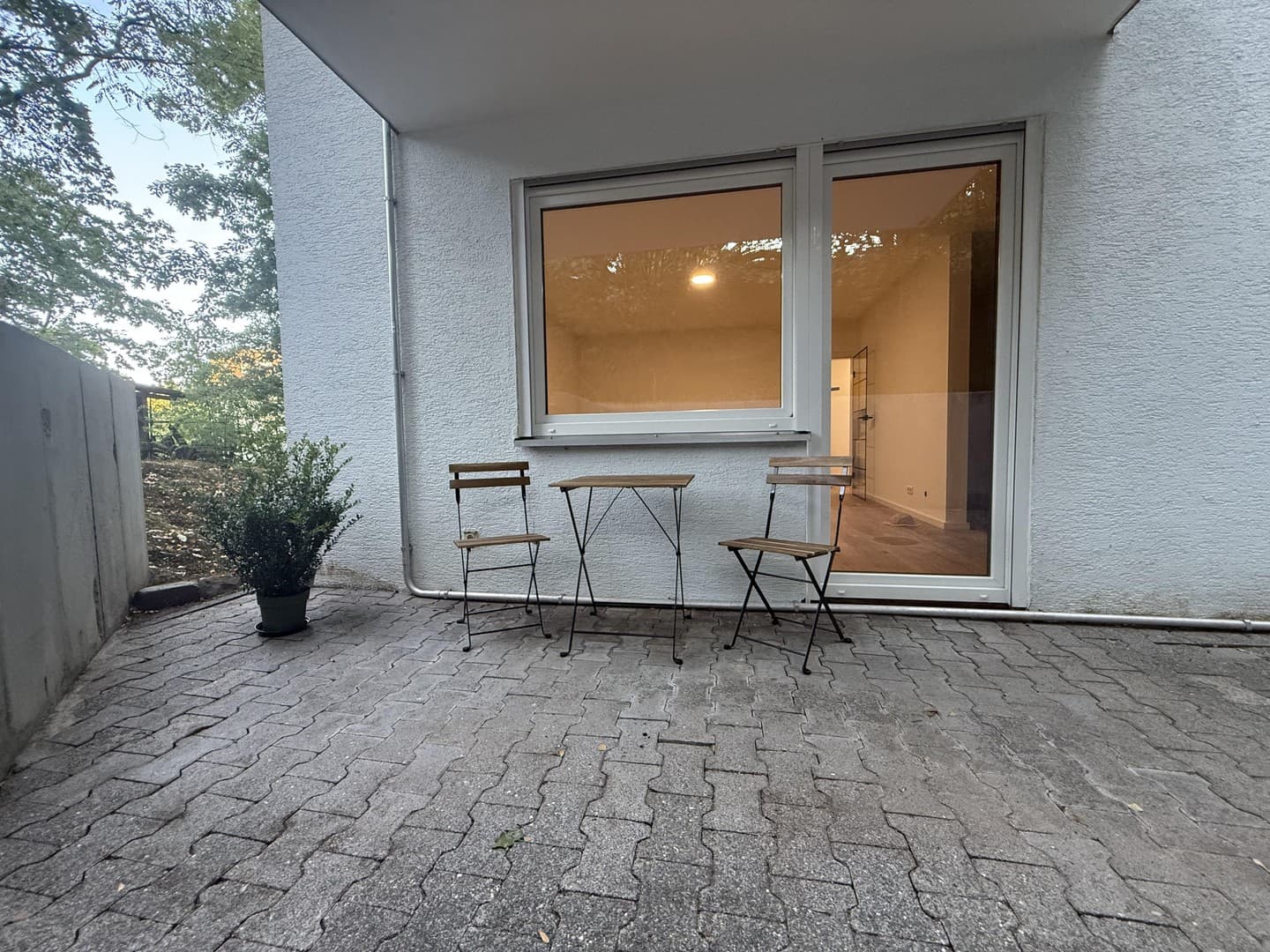 Modern sanierte 2-ZKB-Erdgeschosswohnung mit großer Terrasse am Betzenberg