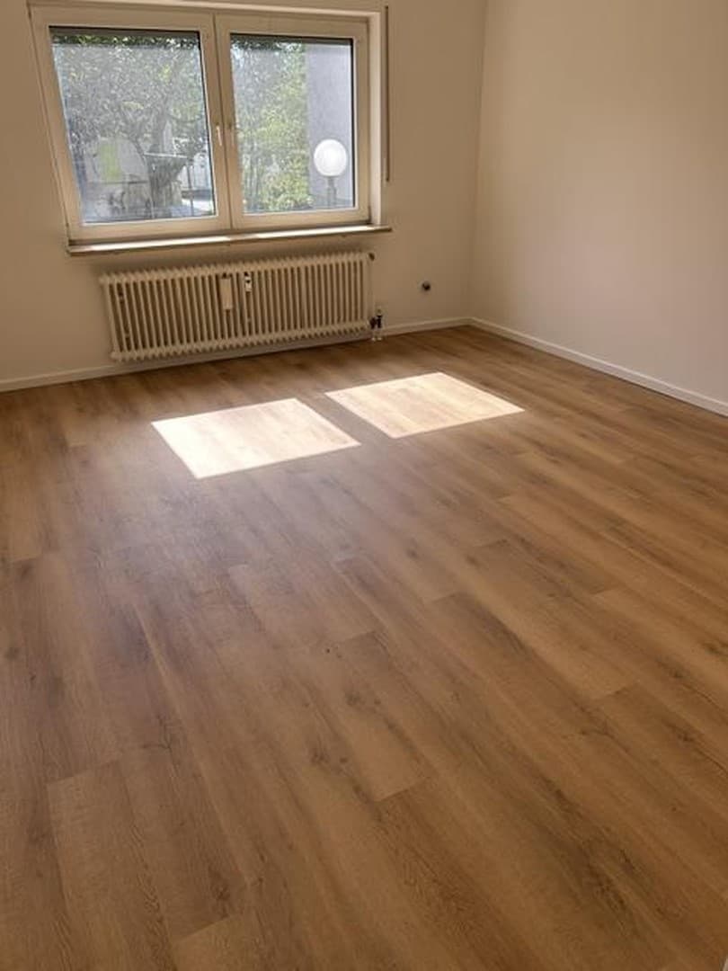 Renovierte 3.5/4 Zimmer Wohnung mit Balkon im Zentrum von Weiden