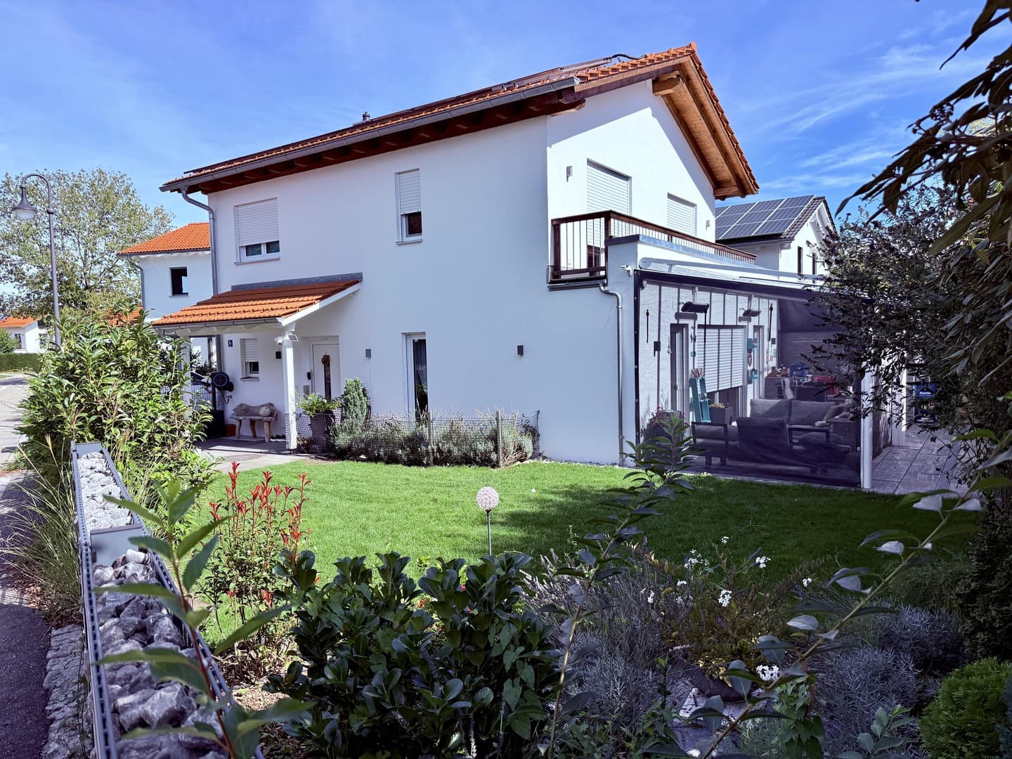 neuwertiges wunderschönes Einfamilienhaus am Waldrand