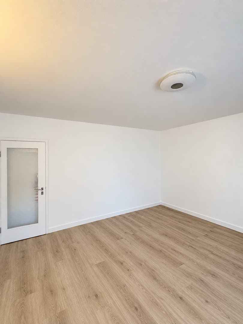 Modernisiertes Apartment mit Balkon