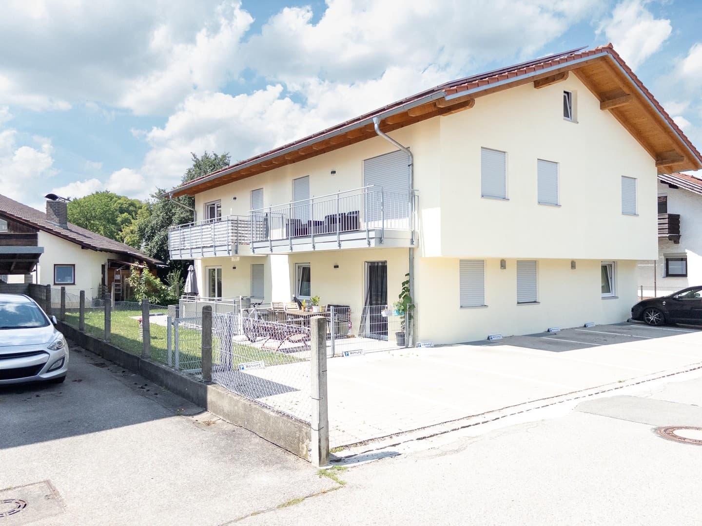 Helle 2-Zimmer Souterrain Wohnung - in ruhiger Siedlung
