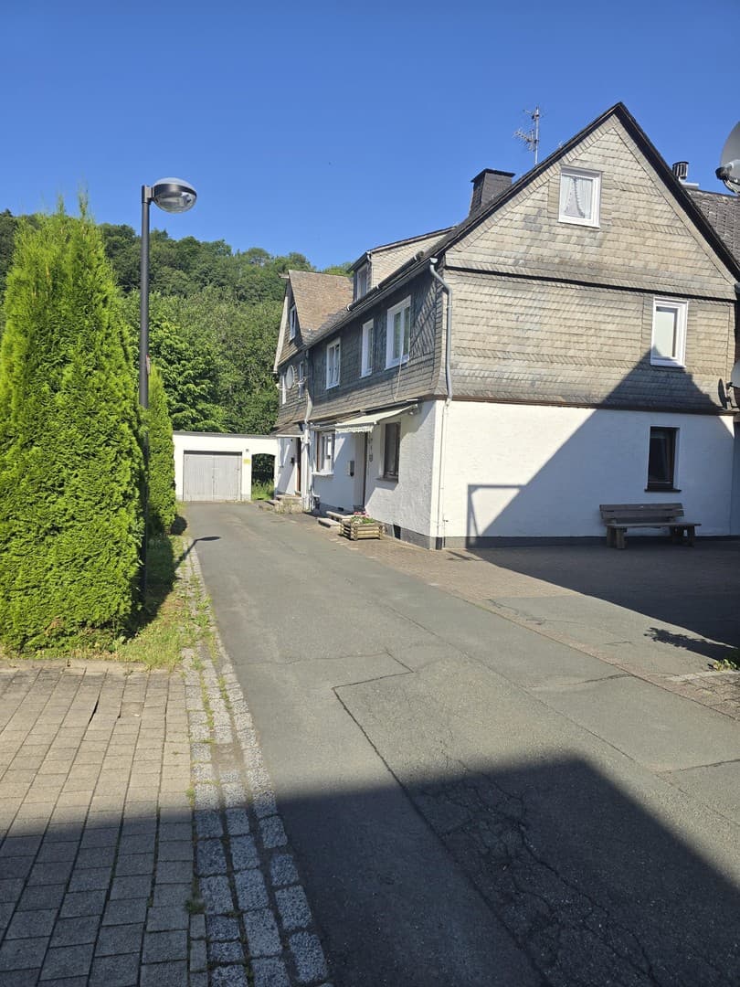 Historisches Fachwerkhaus mit drei Eigentumswohnungen