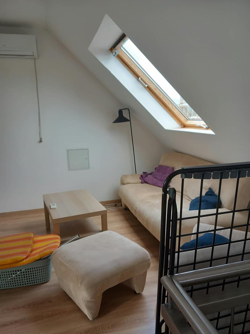Dachgeschosswohnung über 2 Etagen in Düsseldorf nähe Stadtmitte zu vermieten