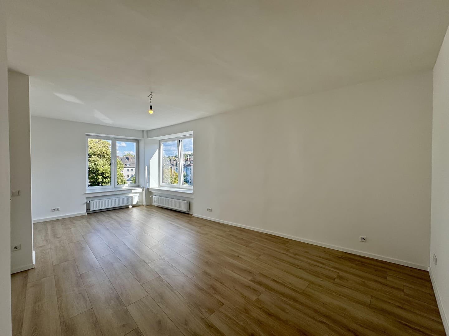 Frisch sanierte Penthousewohnung – Barrierefrei mit Aufzug – Top-Lage über den Dächern von Witten