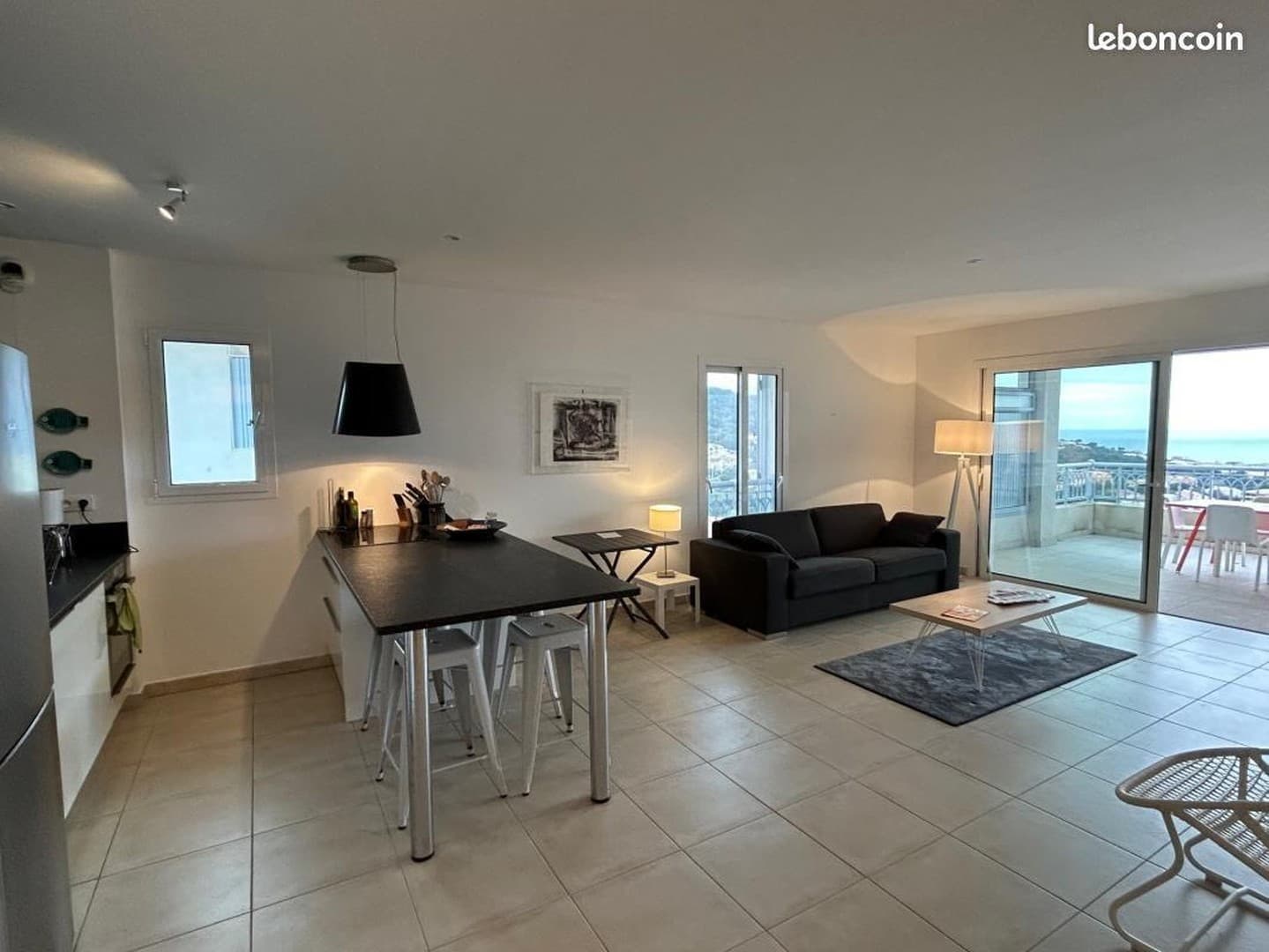 Schöne 3 Zimmer Wohnung mit herrlichem Blick (von privat)