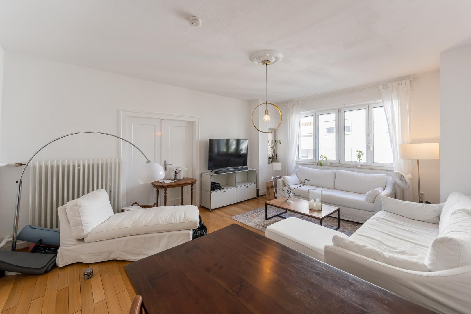Provisionsfrei! 3-Zimmer-Altbau-Wohnung (ca. 102 m²) inkl. Balkon und Garage in der Südweststadt