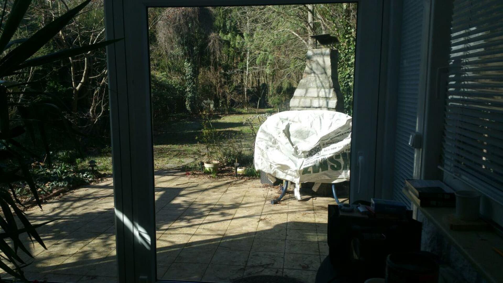 115 qm Wohnung mit Terrasse und Garten im EG eines EFH/ZFH