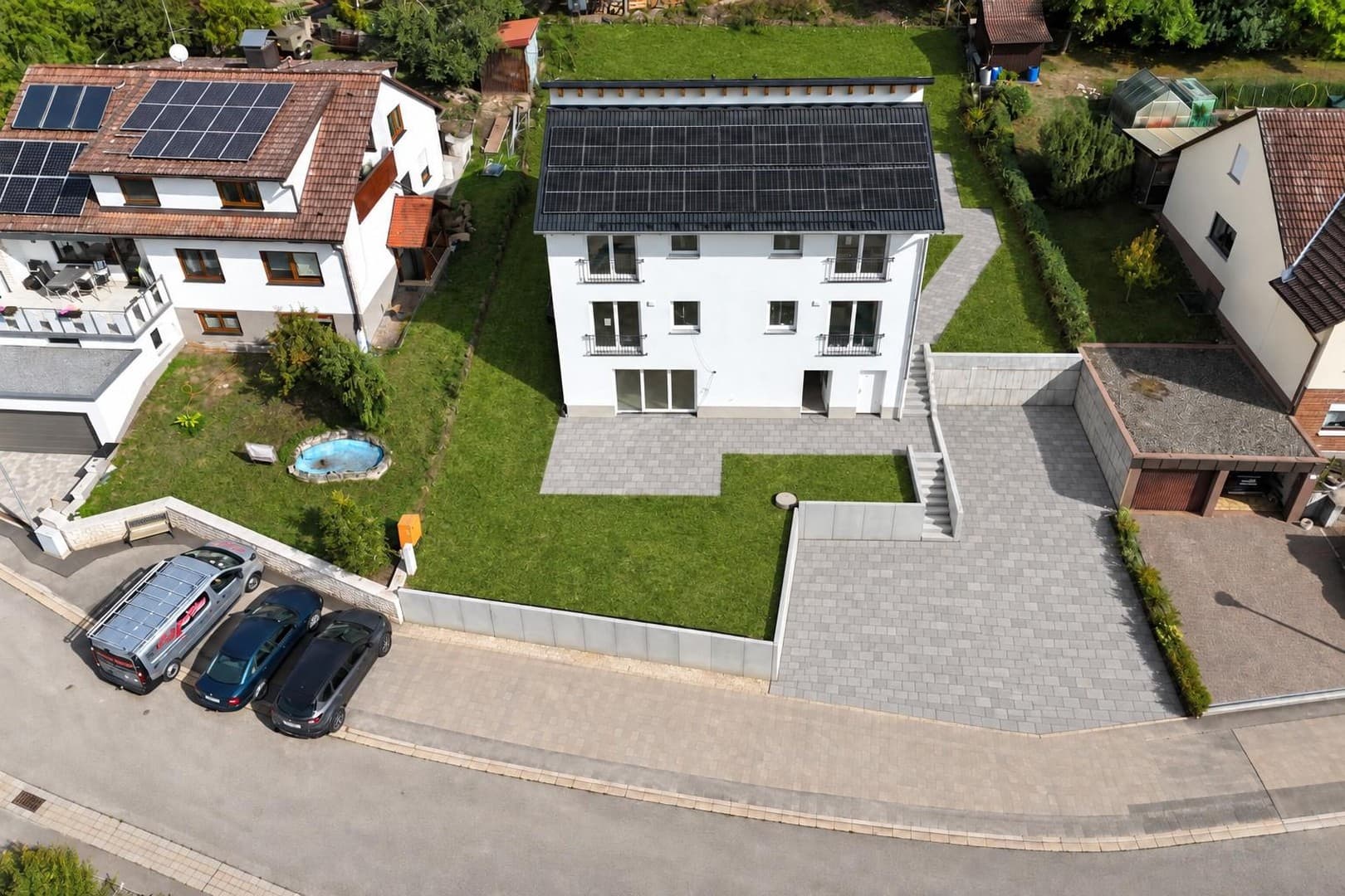 Erstbezug: Neubau-Maisonette mit Hauscharakter – 4 Zimmer, 2 Vollgeschosse & Gartenanteil.
