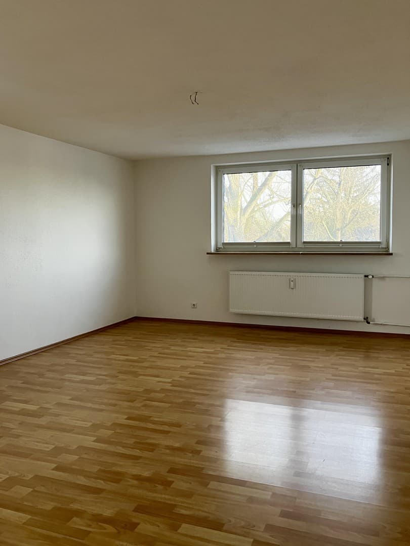 Barrierefreies Wohnen am Klenzepark: 40m², neue EBK, Garage, Aufzug & Keller