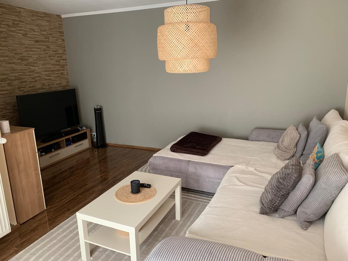 Modernisierte 3-Zimmer Wohnung mit Terrasse & Stellplatz