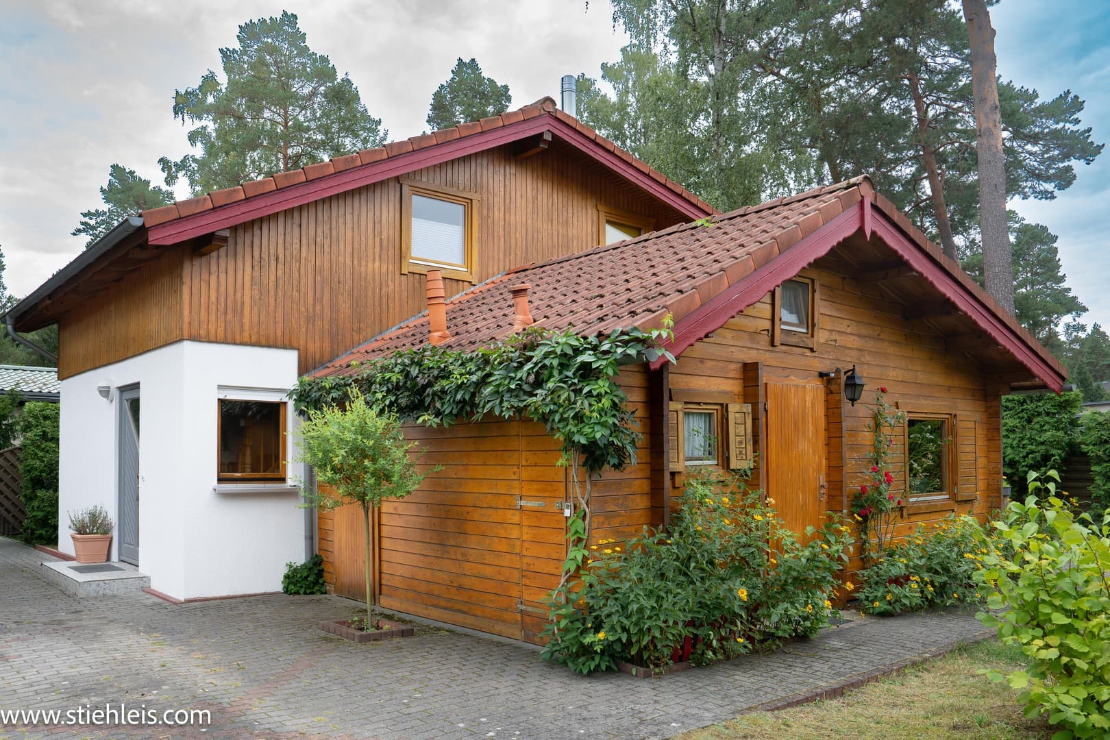 Großes Grundstück mit Haus - nur 23km von Berlin