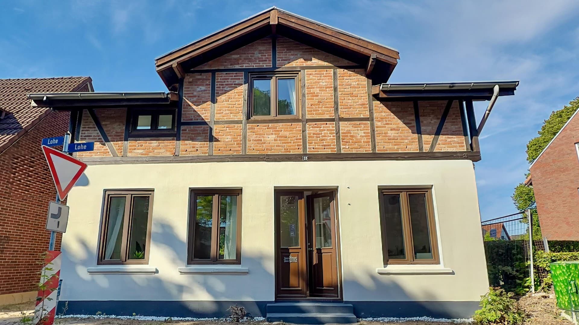 Wohnen mitten in Ahrensburg - EFH mit großzügigem Garten