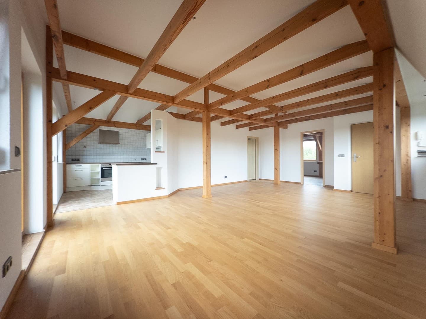 2-Raum-Dachgeschosswohnung in Bohnsdorf mit Balkonblick ins Grüne