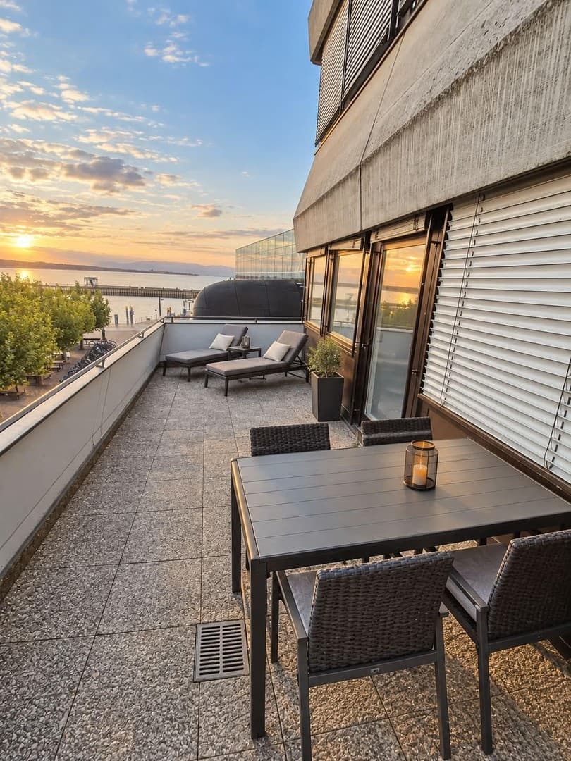 Top-Lage am See! Frisch renovierte möblierte Premium-WG mit Dachterrasse und Seeblick