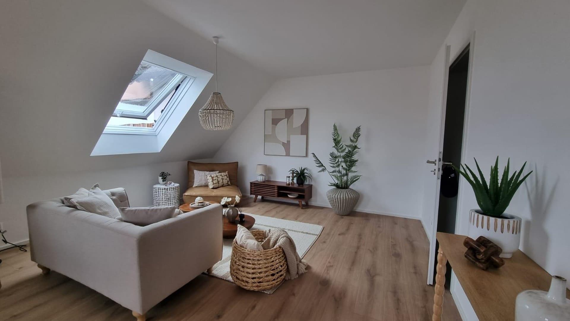 Ein Zuhause zum Wohlfühlen – frisch renovierte Dachgeschosswohnung im Bochumer Süden