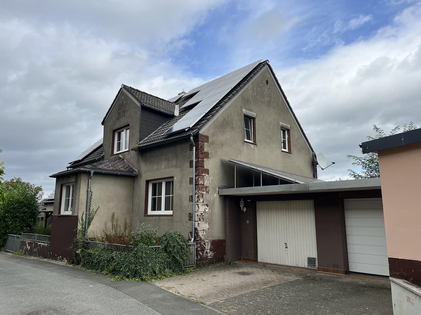 Keine Provision - Modernisiertes Einfamilienhaus ruhig gelegen in Schlangen