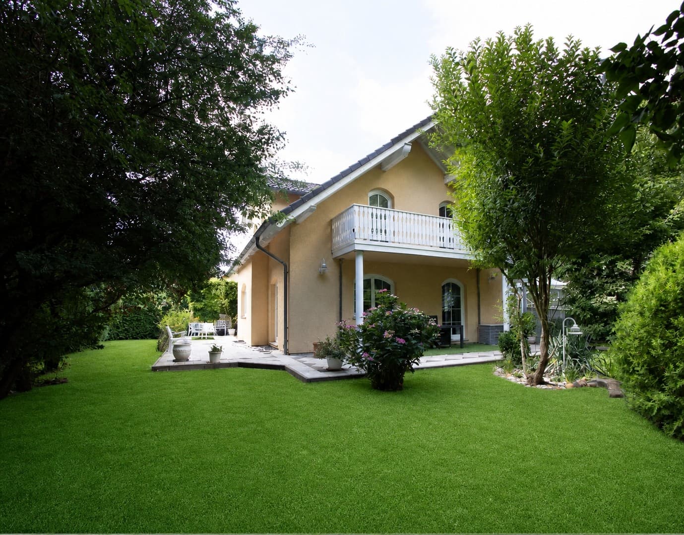 Einfamilienhaus in zeitloser Eleganz mit modernster Technik - Lichtenrade