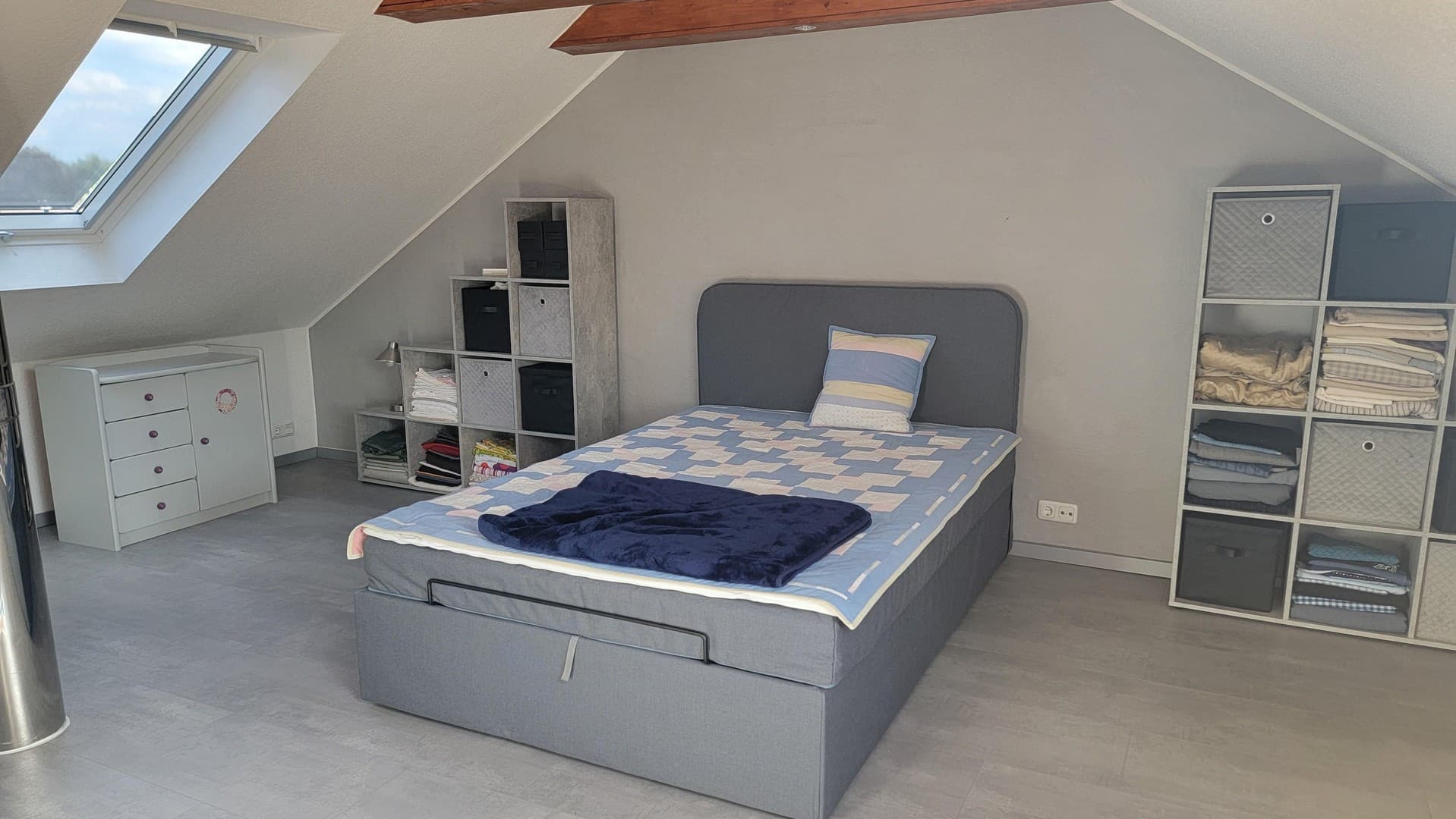 •2 möblierte Zimmer mit viel Privatsphäre nahe Lübeck – ideal für Studentin - nur 3 km zur Uni