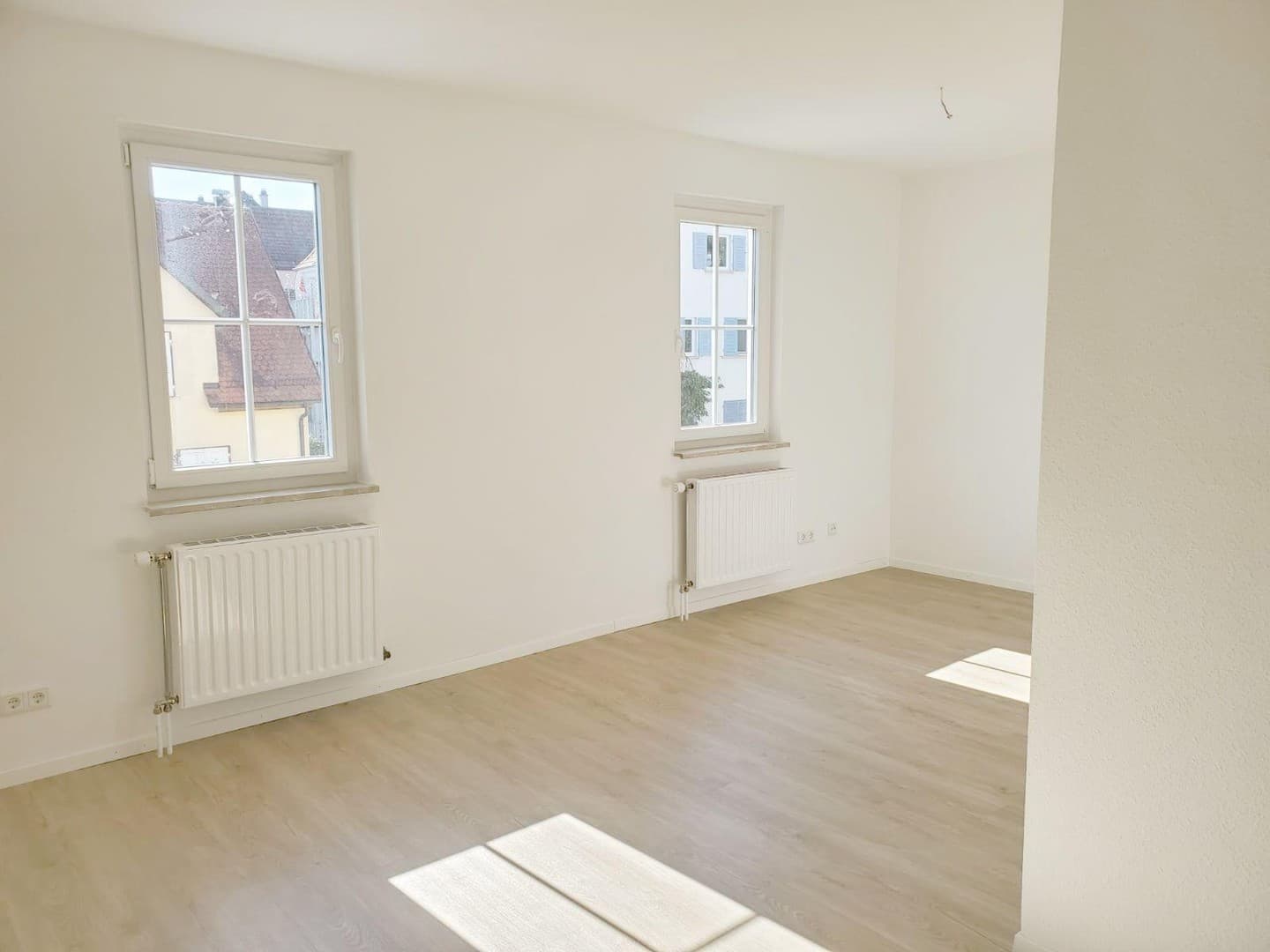 Sehr schöne, helle 1 Zi-Whg in Tübingen mit EBK und Autoabstellplatz