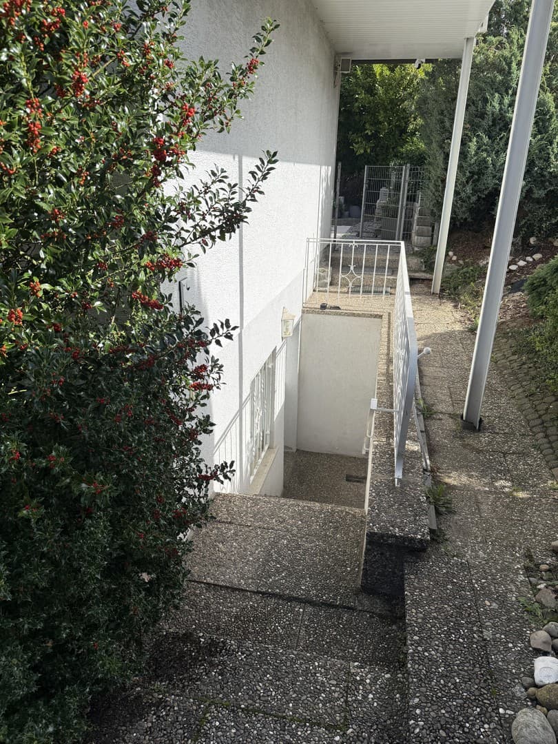 Souterrainwohnung - Gemütliche 2-Zimmer-Wohnung mit eigenem Eingang und genug Stauraum