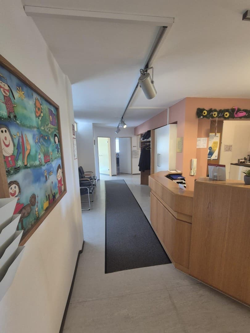 Büro / Praxis in zentraler Lage von Erdweg