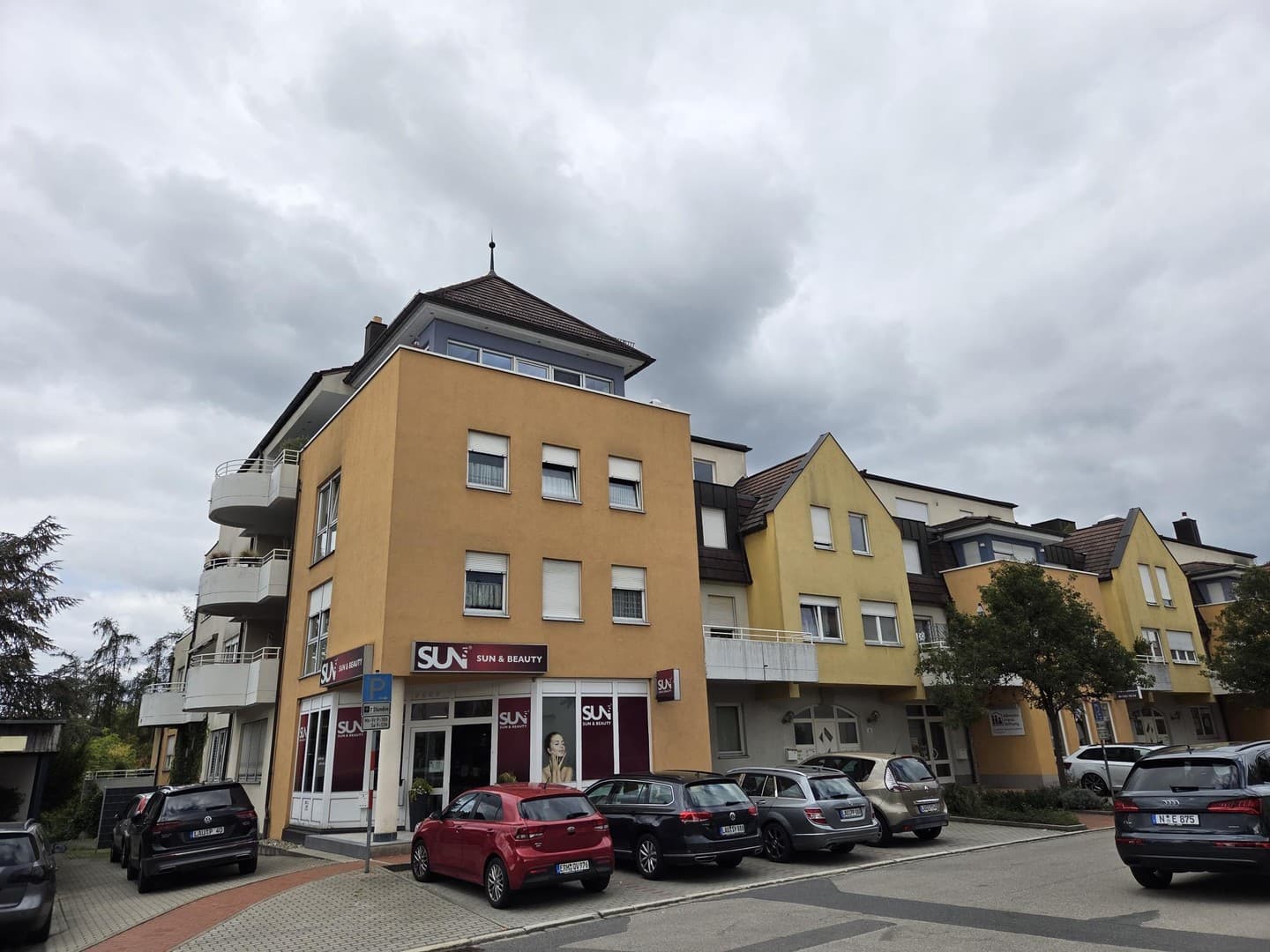 Helle 3 – Zimmer - Whg. m. EBK & TG-Stellpl.; BITTE TEXT LESEN !