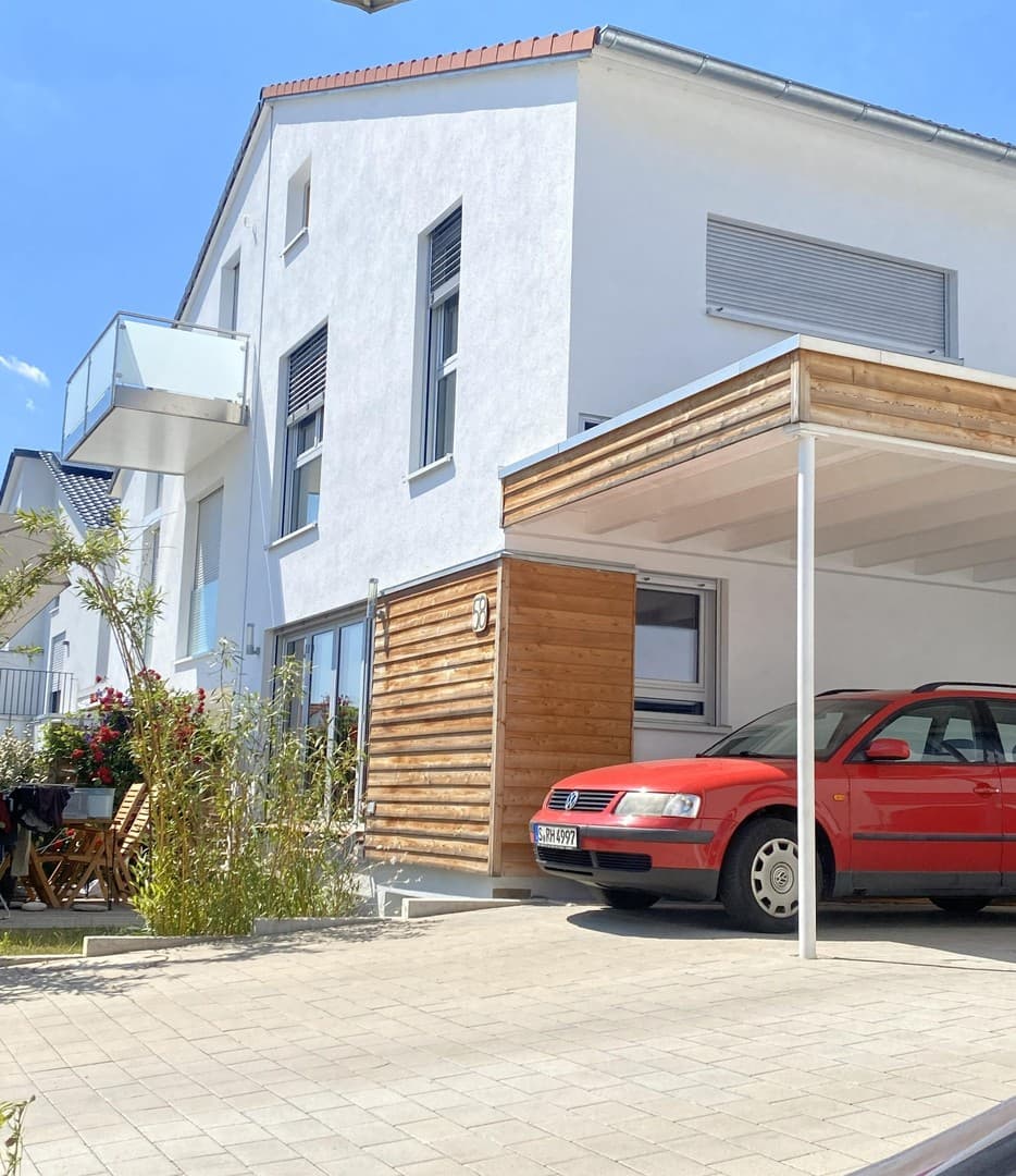 Individuelles Haus mit Charakter: helle, hochwertige Doppelhaushälfte in Bittenfeld, KfW 55