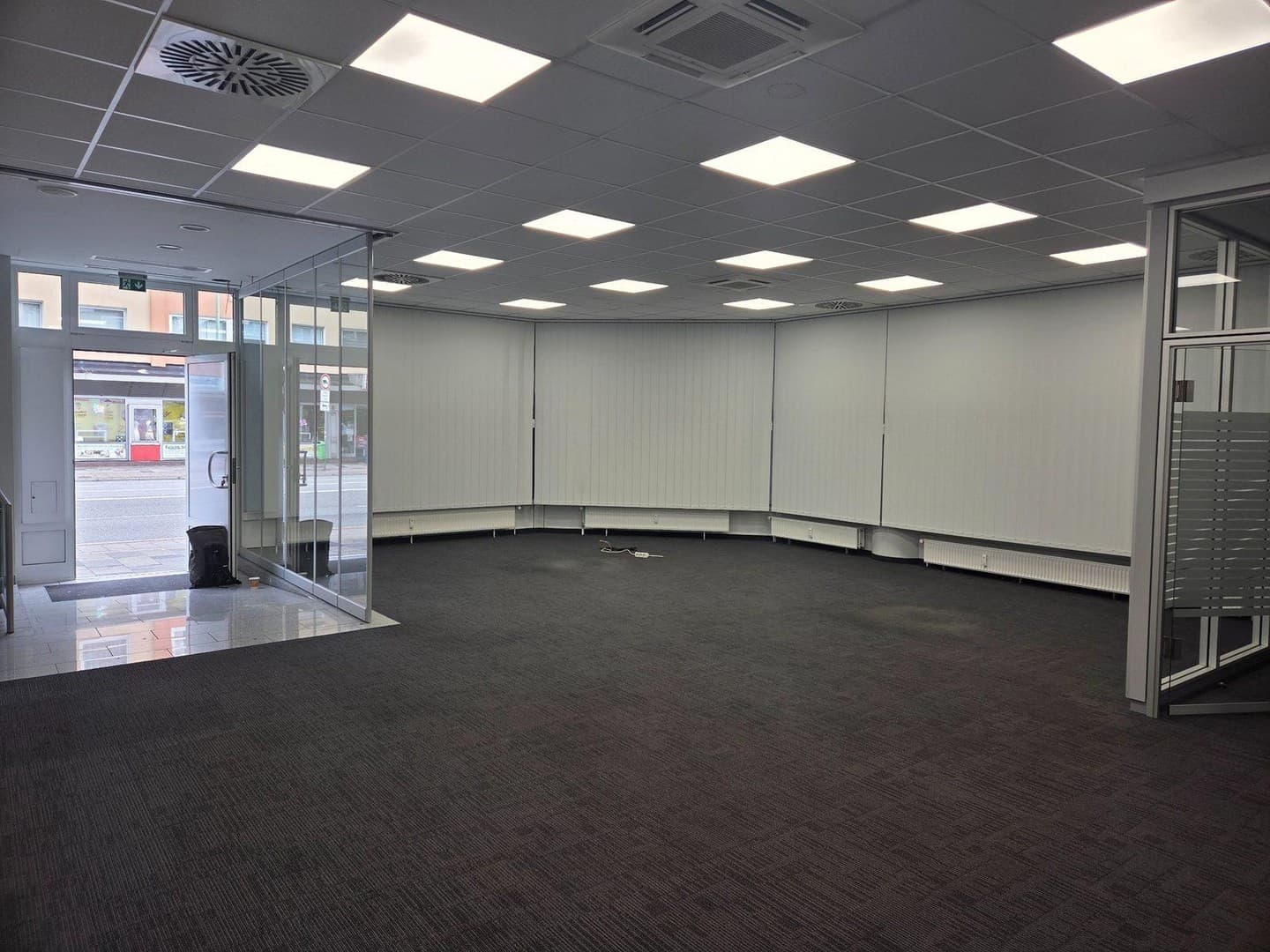 Büro, Ladenlokal · 172 m² · Toplage Lloydstraße Bremerhaven