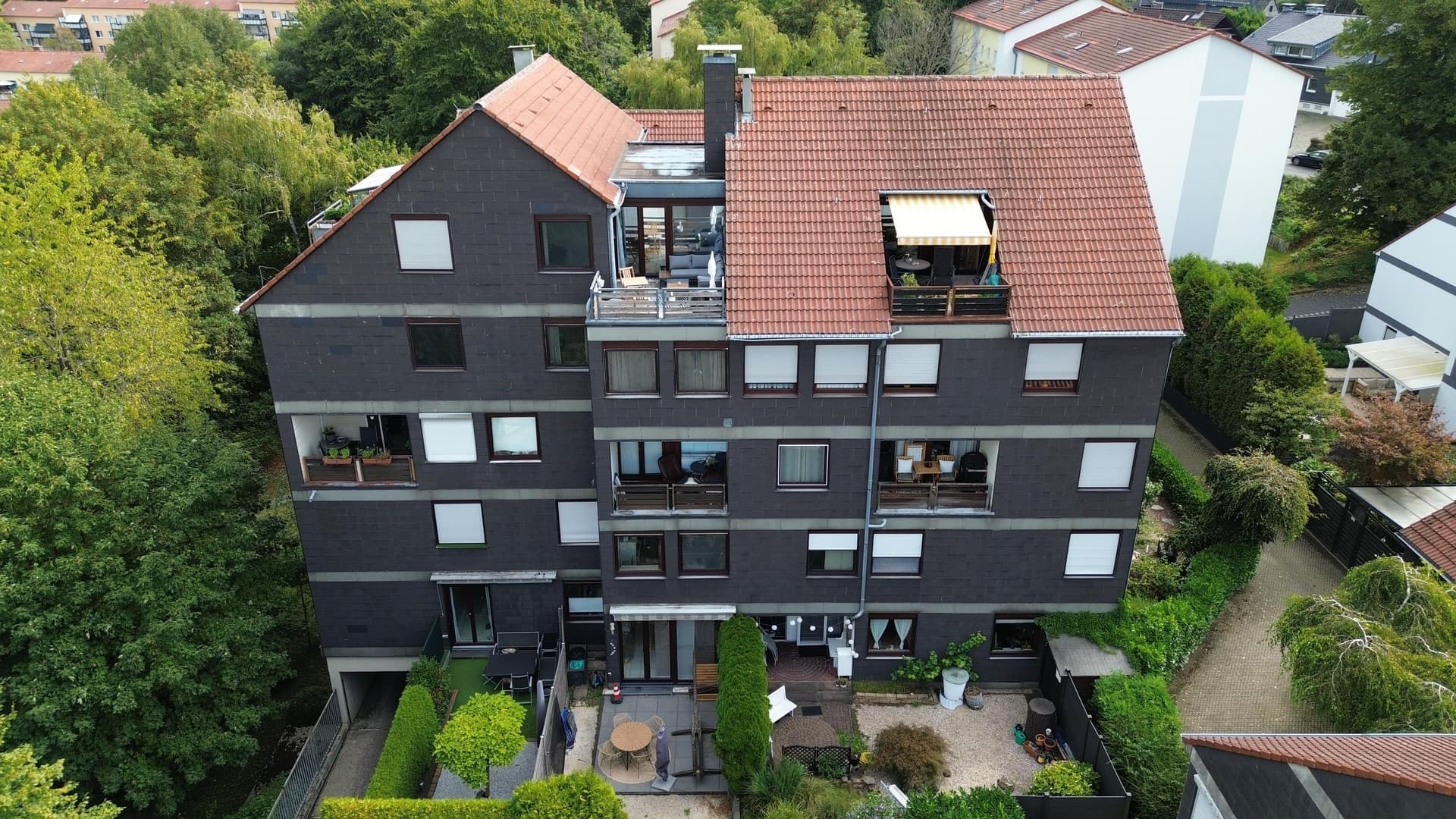 Maisonette mit Kamin und Dachterrasse │ Ihre neue Wohnung über den Dächern von Leverkusen