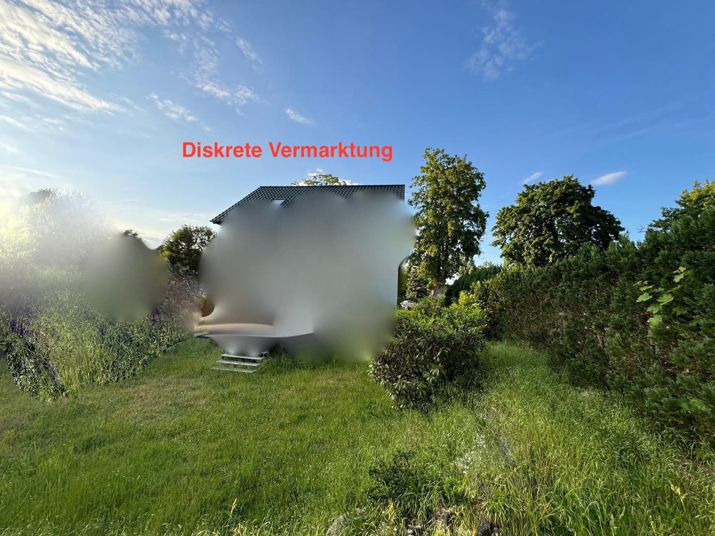 Großzügiges Wohnhaus mit zwei Wohnbereichen, 640 m² Grundstück und guter Anbindung an Berlin