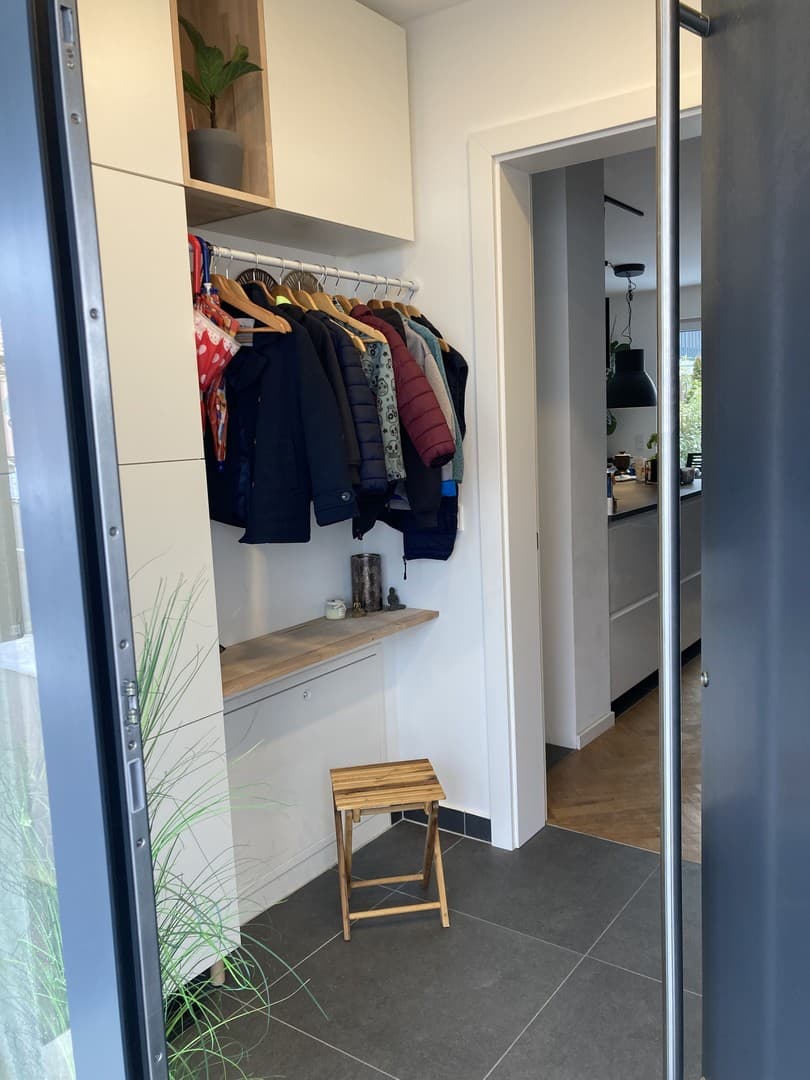 Provisionsfrei! RMH 5 Zi., 2 Bäder, 2 Dachterrassen, 2 TG – Energie A, Bezug Dez.
