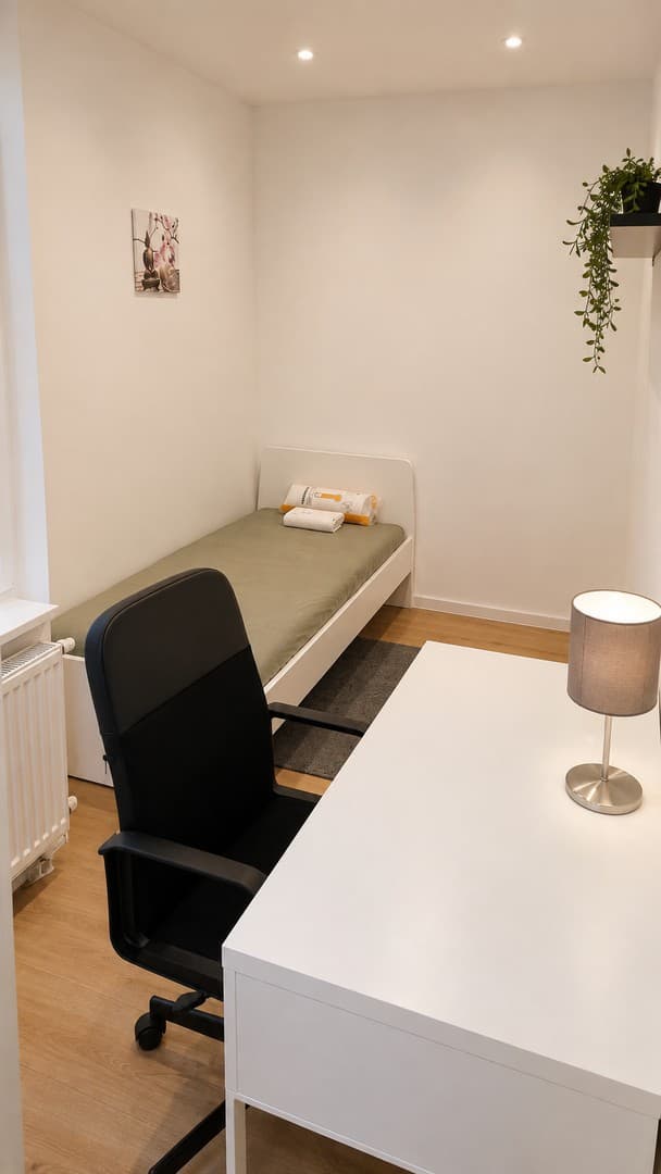 Voll möbliertes, privates Zimmer in 3er Frauen-WG I ab 01.11.2026