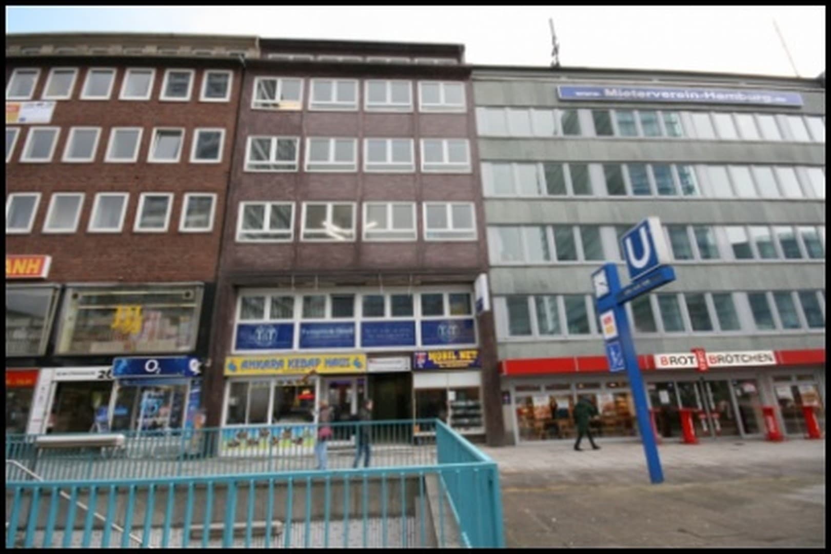 Beim Strohhause: Gepflegte moderne Büroetage - direkt beim Berliner Tor in zentraler Lage