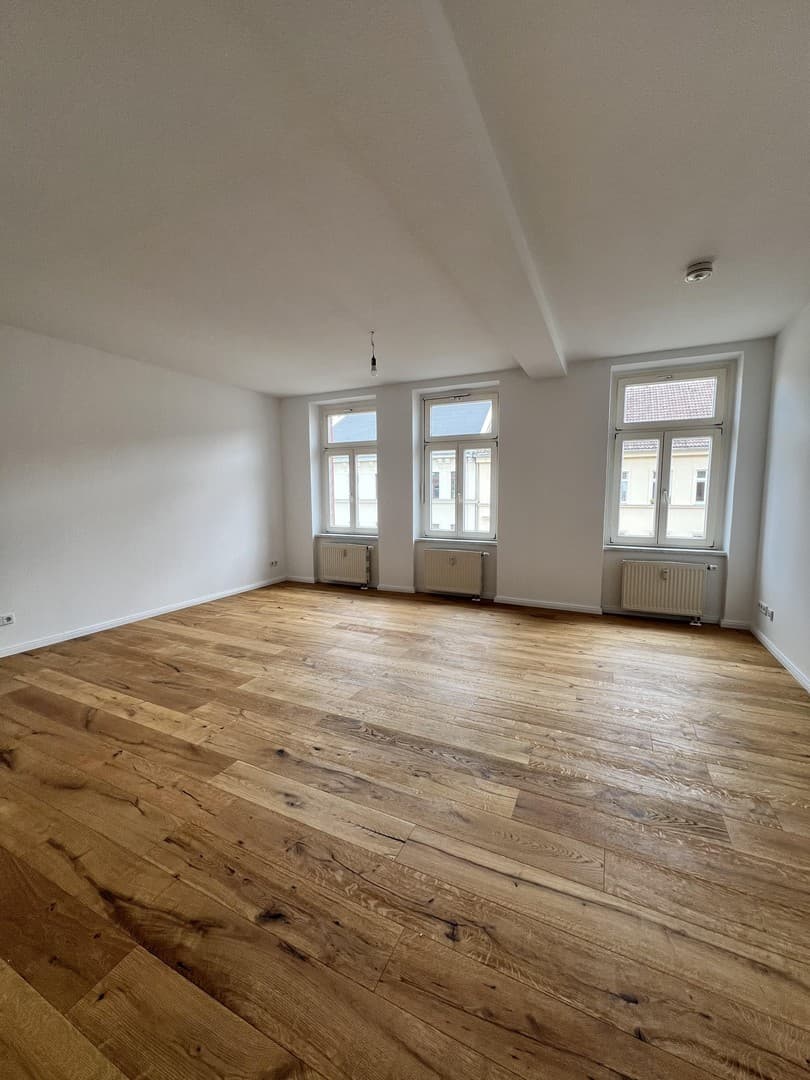 Einziehen und Wohlfühlen - Erstbezug nach Kernsanierung mit Balkon