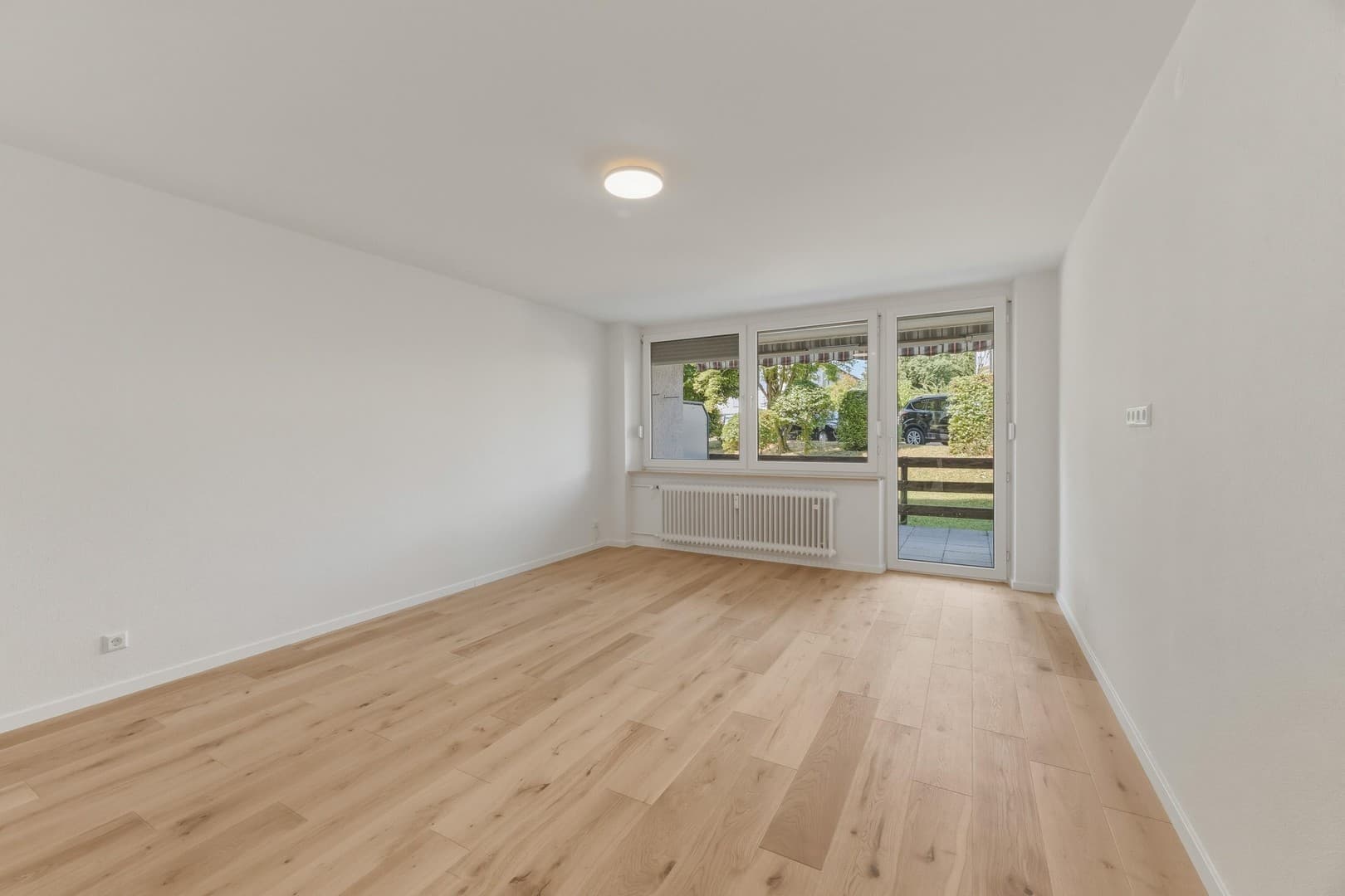 OHNE PROVISION renovierte 3,5 Zi mit Terrasse und eigenem Hobbyraum