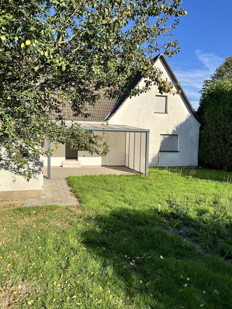 Modernisiertes Einfamilienhaus zur Miete: Modernes Familienglück mit XL-Garten in Bochum-Harpen!