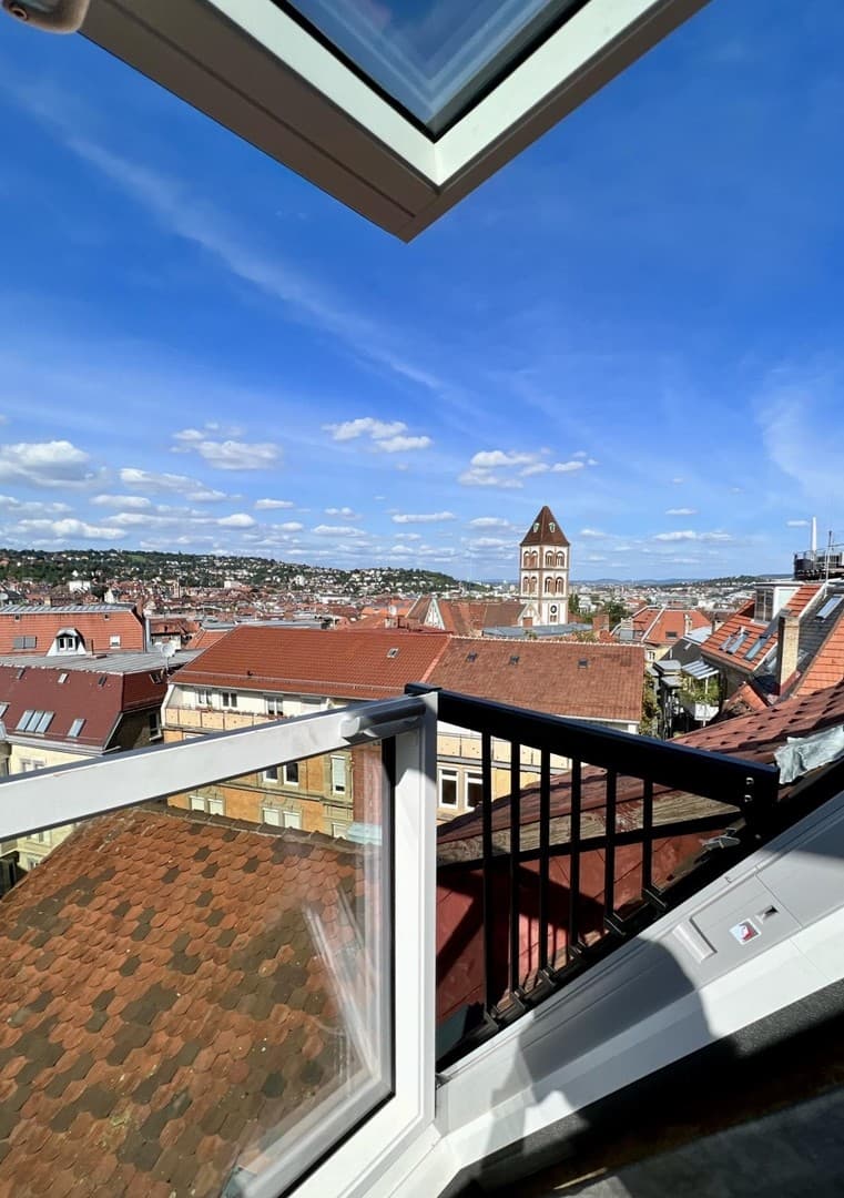 Seltene Gelegenheit im KfW-Denkmal: DG-Altbau-Maisonette, Panoramablick, TOP-Ausstattung ERSTBEZUG