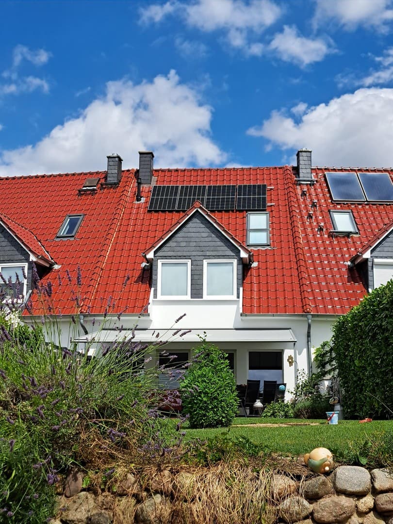 Familienfreundliches Reihenhaus in der Vorstadt zu verkaufen