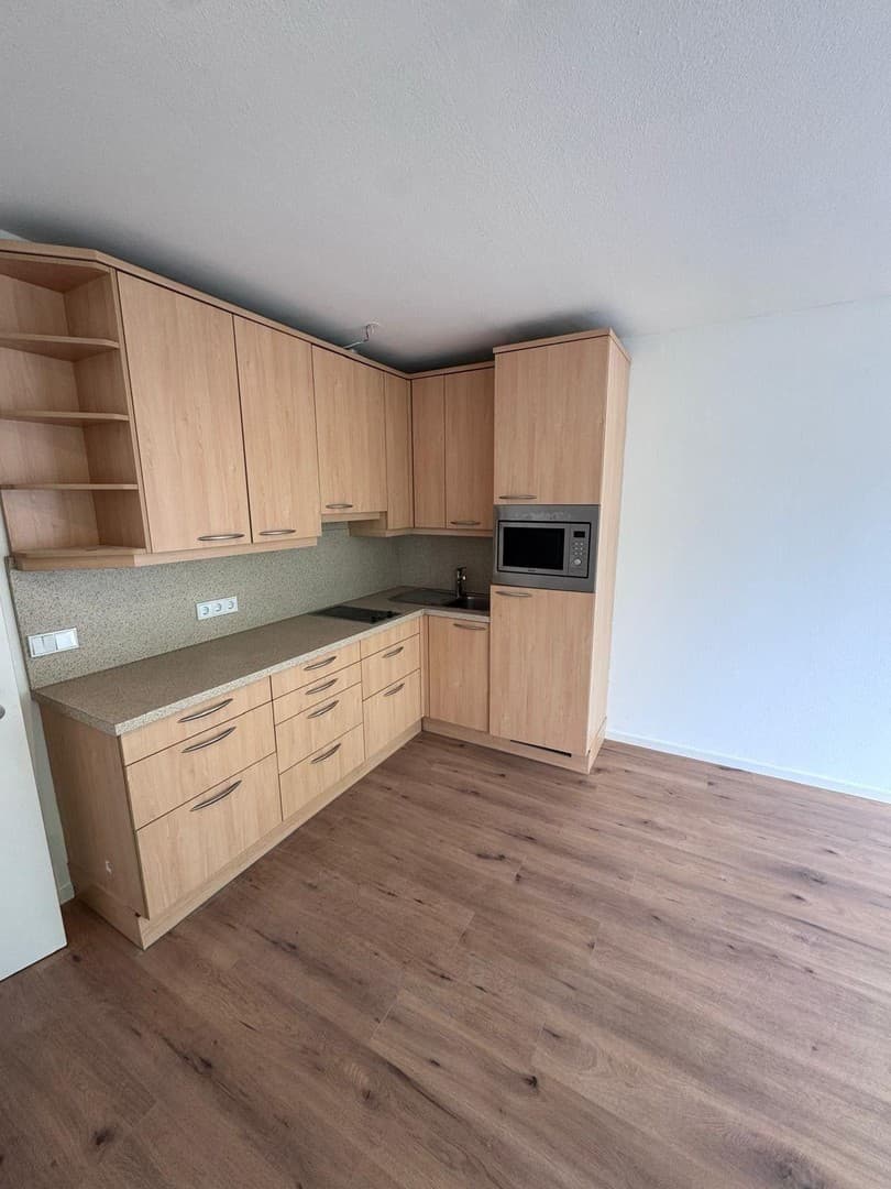 Charmantes möbliertes 1-Zimmer-Apartment mit Balkon