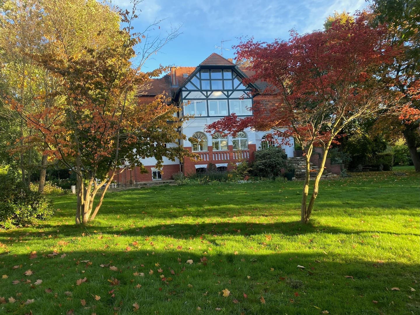 TITEL Landhausvilla im Wendland – ca. 350 m², ca. 4.000 m² Park mit Schwimmteich, provisionsfrei