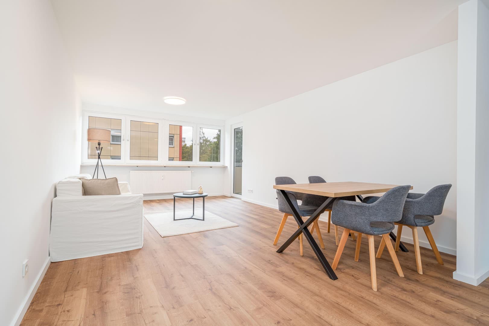 Frisch sanierte Wohnung mit Loggia in Nürnberg-Röthenbach