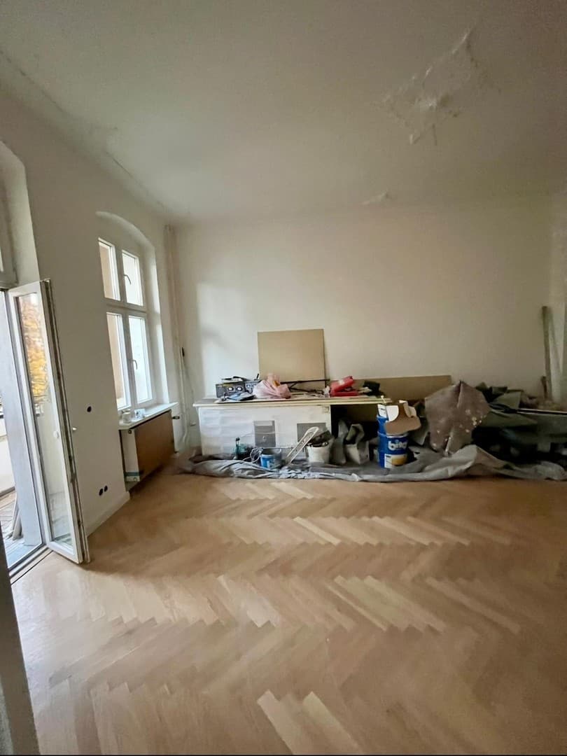 Helle 3-Zimmer-Altbauwohnung mit Balkon in Kreuzberg | 87 m² | Einbauküche