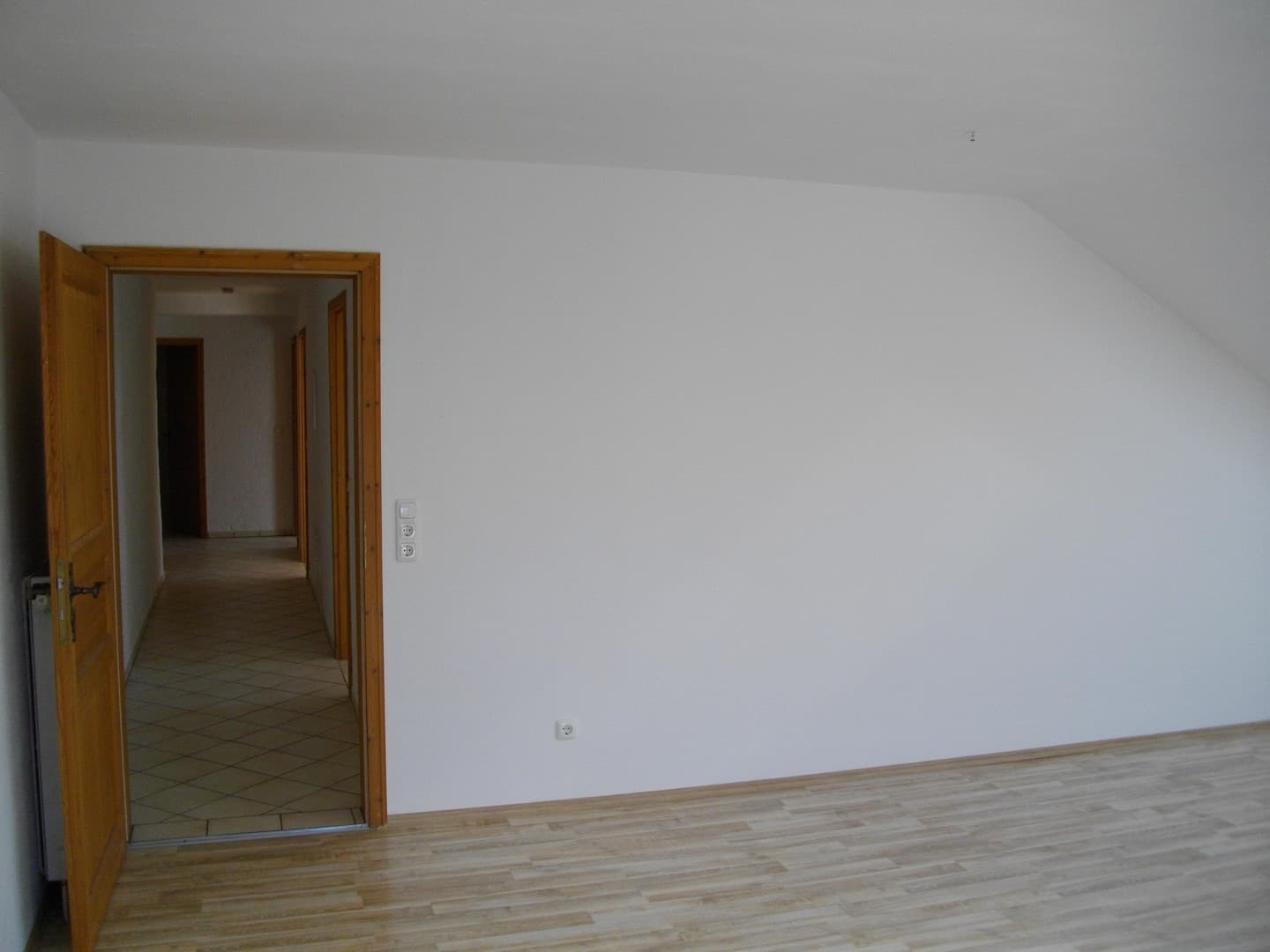 Schöne 3,5-Zimmer Wohnung mit Balkon in Königsdorf-Osterhofen