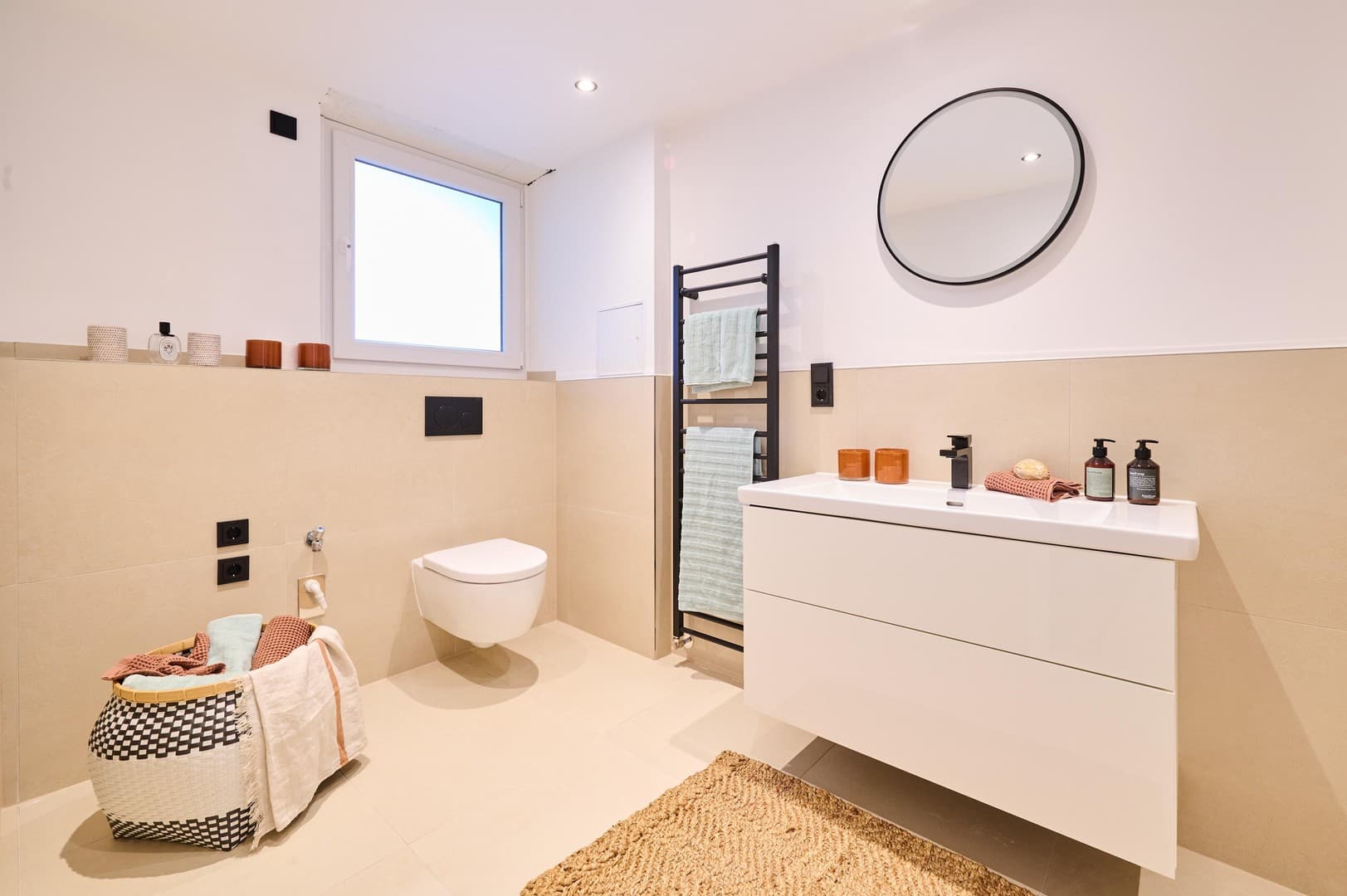 Frisch modernisierte Wohnung, 3 Zimmer mit Balkon