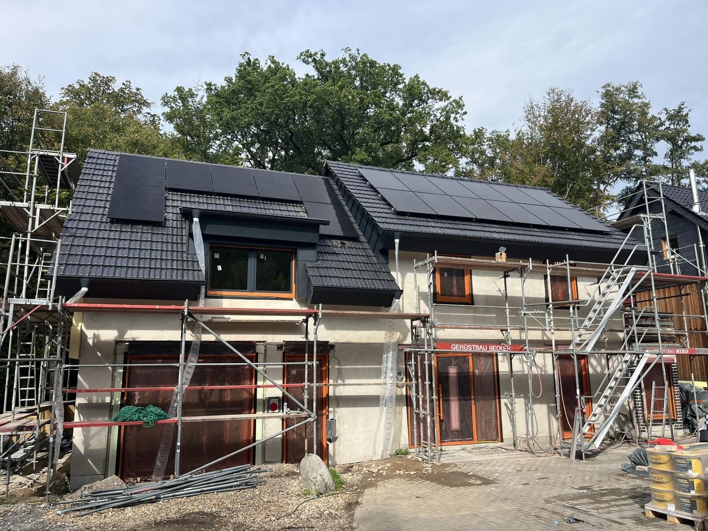 KFW 55 Haus in Odenthal in Kernsanierung mit 1750qm Grundstück inkl Wärmepumpe, PV