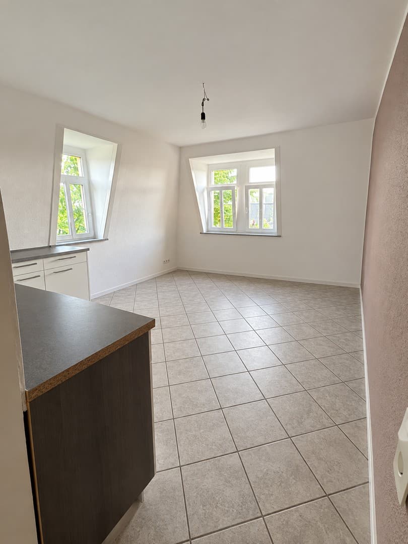 Helle Maisonette mit moderner Küche, 2 Bädern und 3 Zimmern