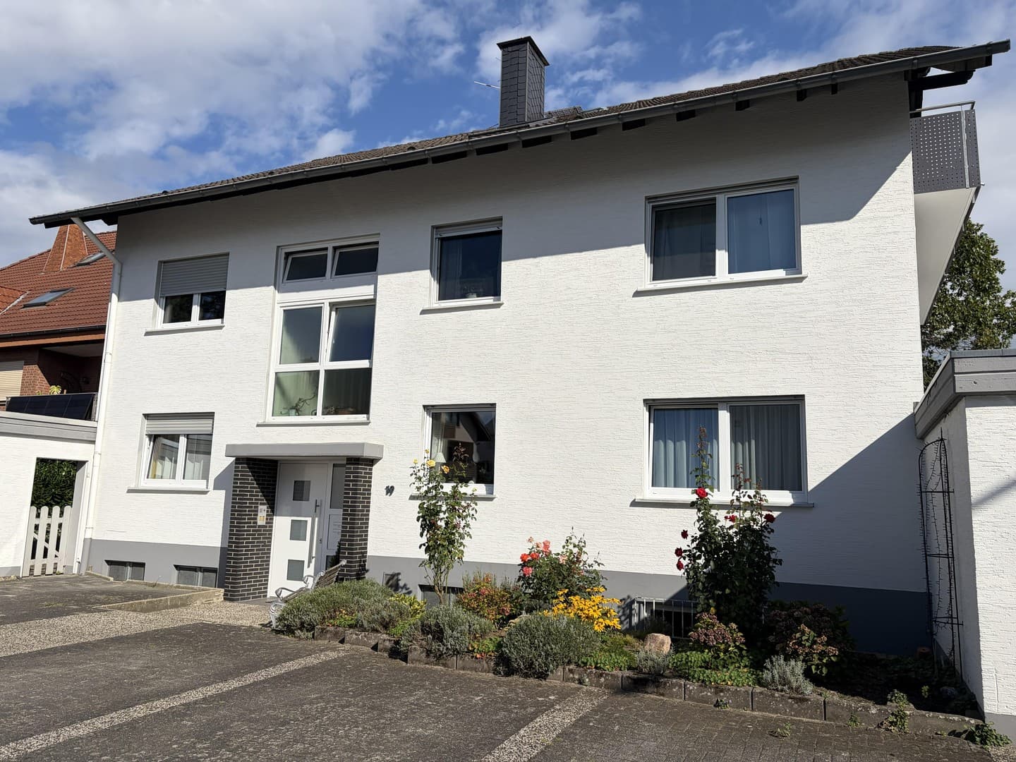 Großzügige Dachgeschosswohnung in Paderborn-Elsen – Mit XXL-Sonnenbalkon zum Entspannen!
