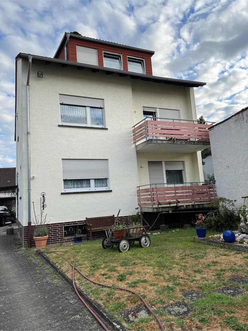 Mehrfamilienhaus - nähe Frankfurt/Main - Sanierungsbedürftig