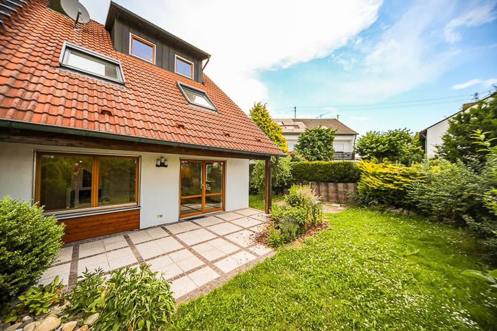 Modernisierte DHH in Toplage Senden‑Aufheim – 140 m² Wohnfläche + großes Büro - provisionsfrei